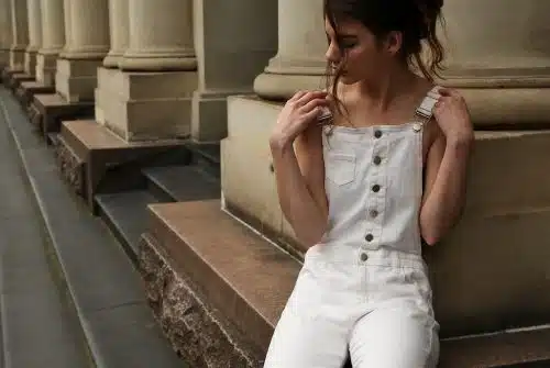 Comment porter des pantalons en lin pour femmes ?