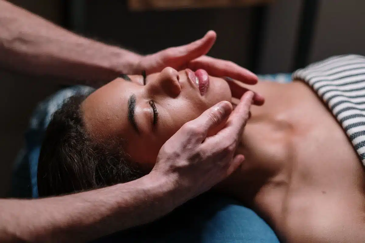 Les techniques de massage pour une peau du corps plus ferme et tonique