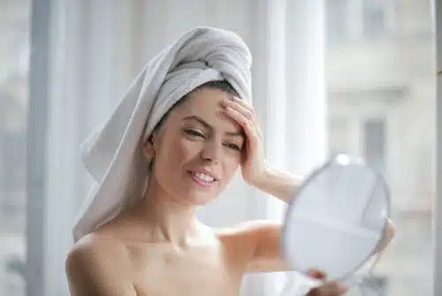 Découvrez les avancées révolutionnaires des soins anti-âge modernes