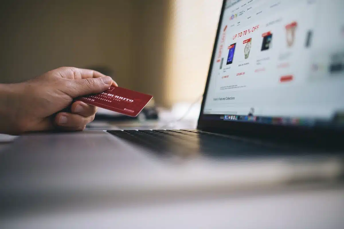 Découvrez les sites de vente en ligne de produits de beauté abordables les plus appréciés